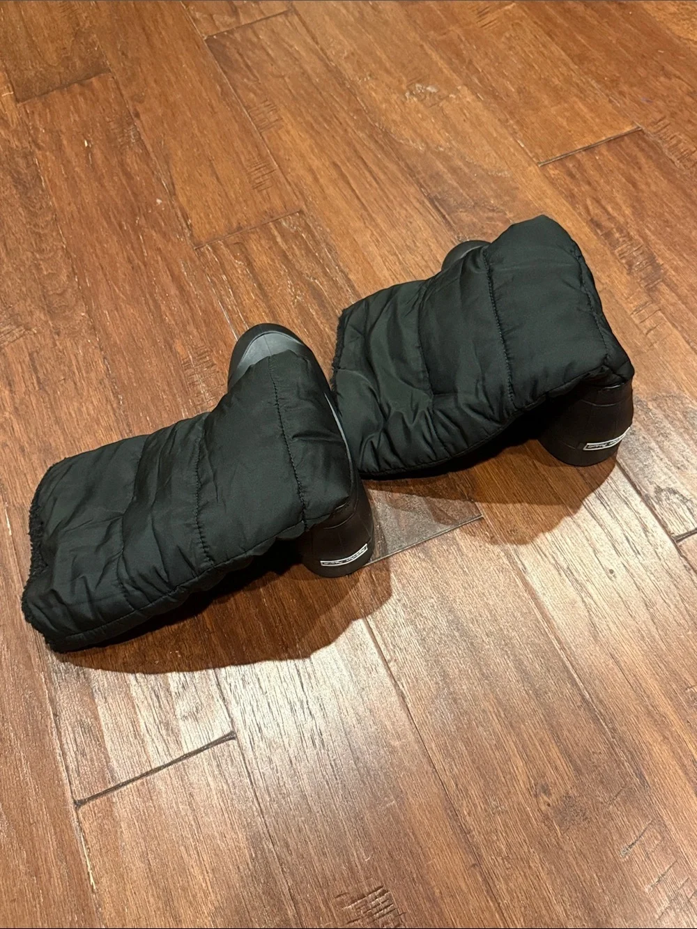 Size 8 DIRTY LAUNDRY Women’s Black Insulated Winter Boots